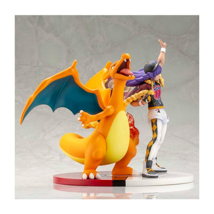 Kotobukiya Leon & Charizard Figures