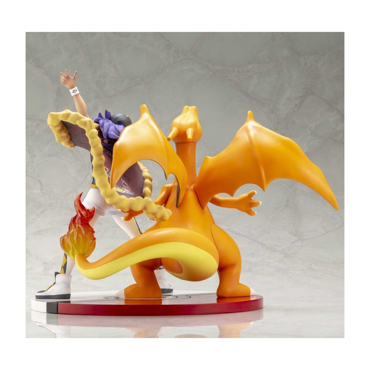 Kotobukiya Leon & Charizard Figures