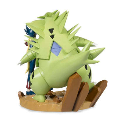 Grimsley & Tyranitar Pokémon Trainers Figure